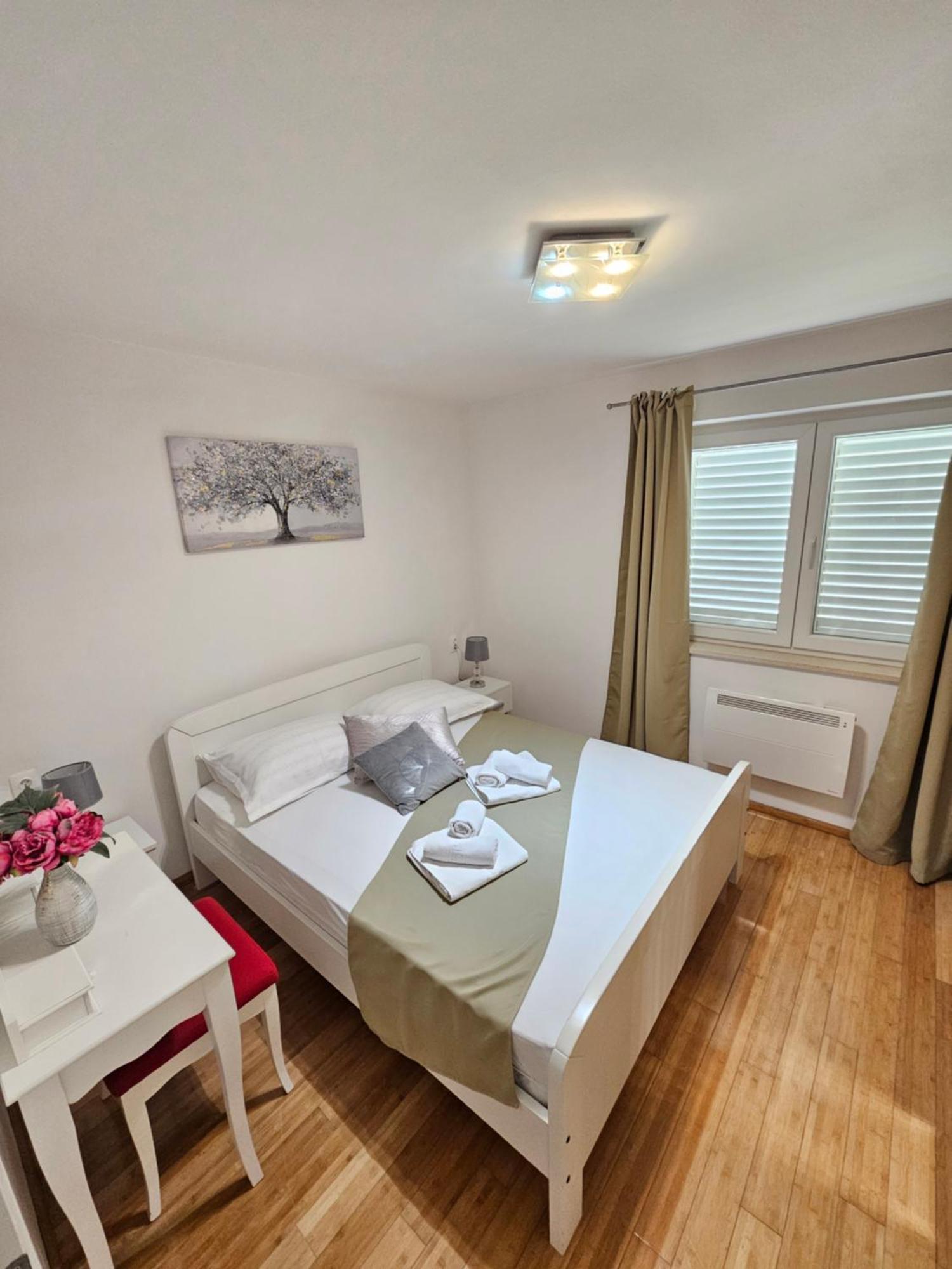 Apartments Iva Makarska Exterior foto