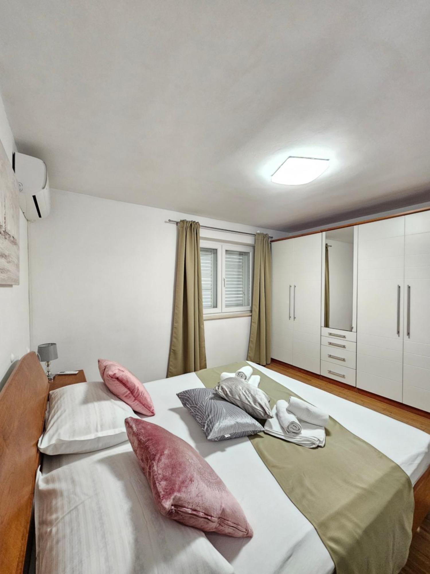 Apartments Iva Makarska Exterior foto